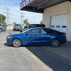 FORD FUSION SE - 3
