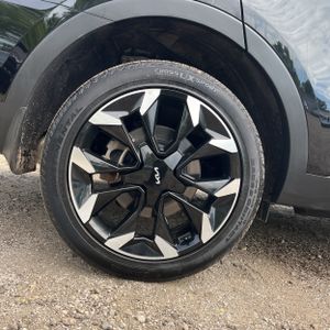 2025 KIA SORENTO X-LINE — миниатюра 19
