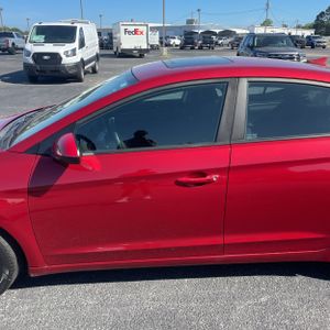 HYUNDAI ELANTRA VALUE EDITION - 4