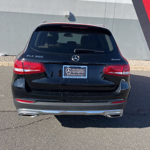 MERCEDES-BENZ GLC - 7