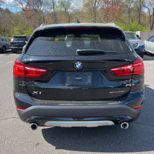 BMW X1 XDRIVE28I - 7