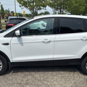 صورة 4 لـ 2017 FORD ESCAPE SE