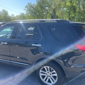 FORD EXPLORER XLT - 5