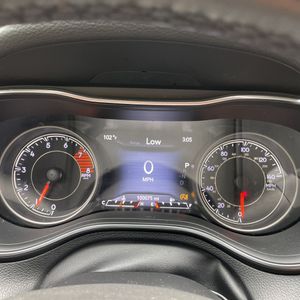 2020 JEEP CHEROKEE LIMITED — миниатюра 39