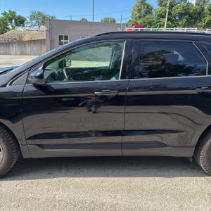 FORD EDGE SEL - 4