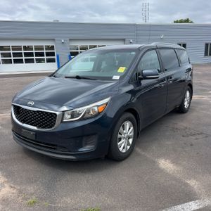2015 KIA SEDONA LX photo 1