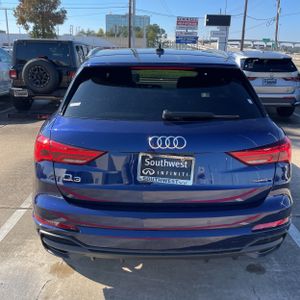 AUDI Q3 S-LINE PREM 45 - 6