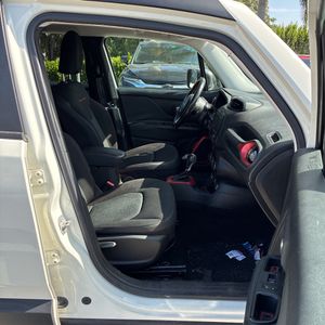 2015 JEEP RENEGADE TRAILHAWK — миниатюра 33