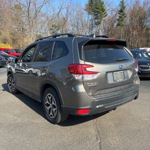 SUBARU FORESTER PREMIUM - 5