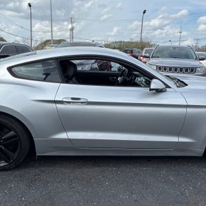 FORD MUSTANG ECOBOOST PREMIUM - 10