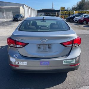 HYUNDAI ELANTRA VALUE EDITION - 7