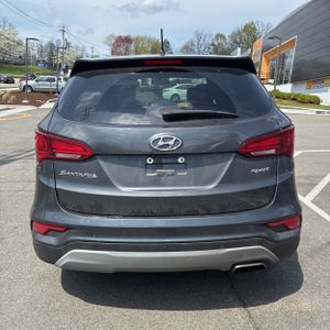 HYUNDAI SANTA FE SPORT 2.4L - 7