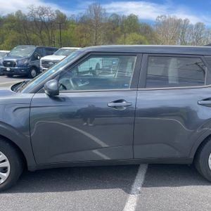 KIA SOUL LX - 4