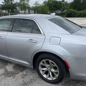 CHRYSLER 300 LIMITED - 6