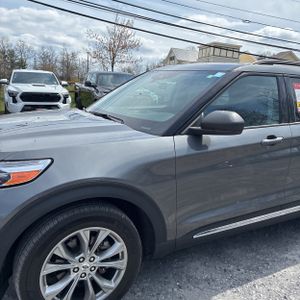 FORD EXPLORER XLT - 2