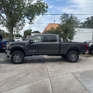 FORD F-350 SUPER DUTY LARIAT - 3