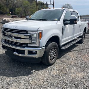 FORD F-250 SUPER DUTY LARIAT - 1