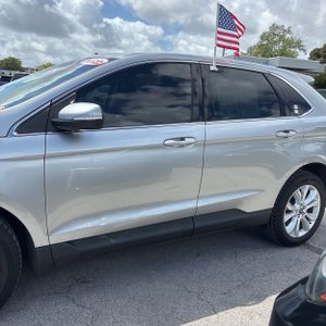 FORD EDGE TITANIUM - 4