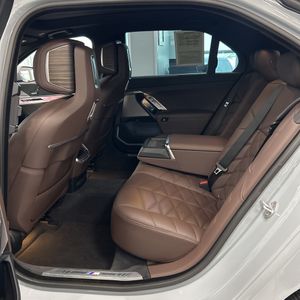 2025 BMW 740I XDRIVE 照片 32