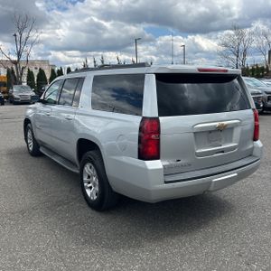 CHEVROLET SUBURBAN LT - 4