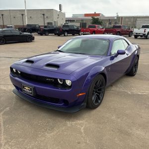 DODGE CHALLENGER - 1