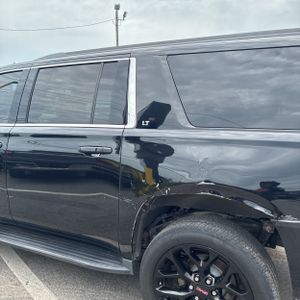 2019 Chevrolet SUBURBAN LT — фото 5