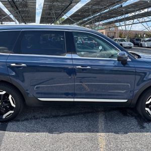 2025 KIA TELLURIDE S — фото 11