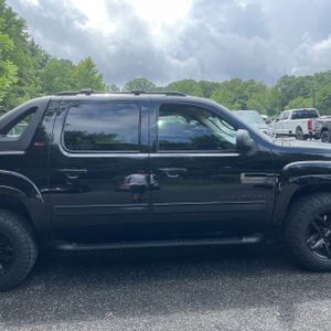 صورة مصغرة 11 لـ 2012 Chevrolet AVALANCHE LT