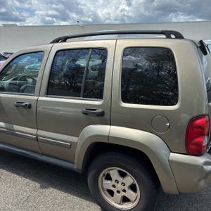 JEEP LIBERTY SPORT - 5