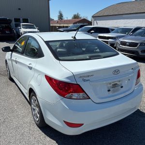 HYUNDAI ACCENT GLS - 5