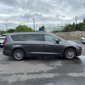CHRYSLER PACIFICA TOURING - 10