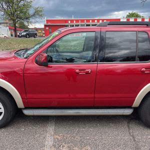 FORD EXPLORER EDDIE BAUER - 4