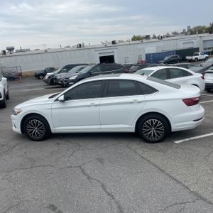 VOLKSWAGEN JETTA SE - 3