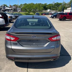 FORD FUSION SE - 7