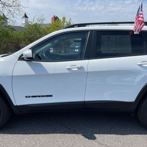 JEEP CHEROKEE ALTITUDE - 4