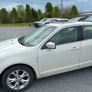 FORD FUSION SE - 2