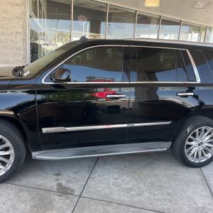 CADILLAC ESCALADE LUXURY - 4