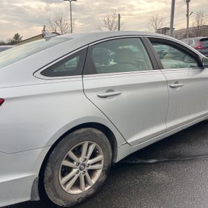 HYUNDAI SONATA SE - 9