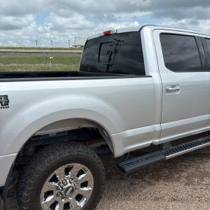 FORD F-250 SUPER DUTY LARIAT - 9