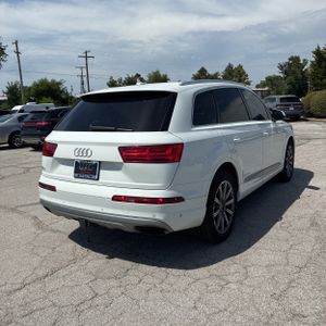 صورة 8 لـ 2019 AUDI Q7 55 PREMIUM