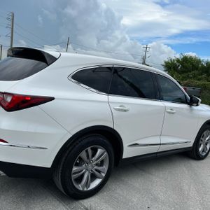 صورة 9 لـ 2024 Acura MDX BASE