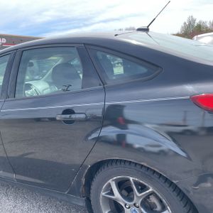 FORD FOCUS SE - 6