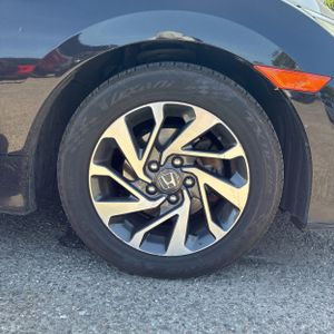 2017 Honda CIVIC EX thumbnail 20