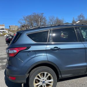 FORD ESCAPE SE - 9