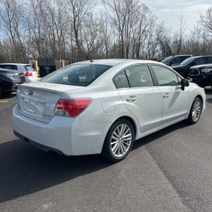 SUBARU IMPREZA 2.0I PREMIUM - 8