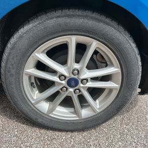 صورة مصغرة 16 لـ 2016 FORD FOCUS SE