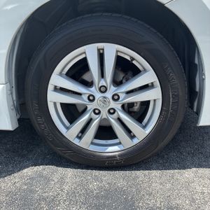 2015 Nissan QUEST SL — миниатюра 19
