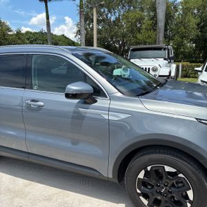 2025 KIA SORENTO S 照片 13