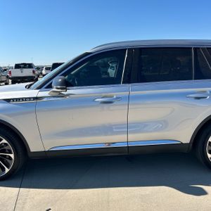 صورة 2 لـ 2020 Lincoln AVIATOR RESERVE