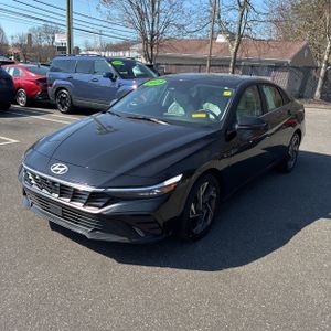 HYUNDAI ELANTRA LIMITED - 1